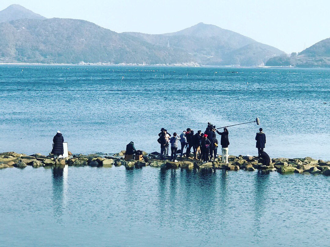 chorokstars's tweet photo. 남해바다에서 타이틀씬! 정말 아름다운 곳이다.. #영화 #꽃손 #남해 #바다 @ Namhae https://t.co/jUqt14SRr3
