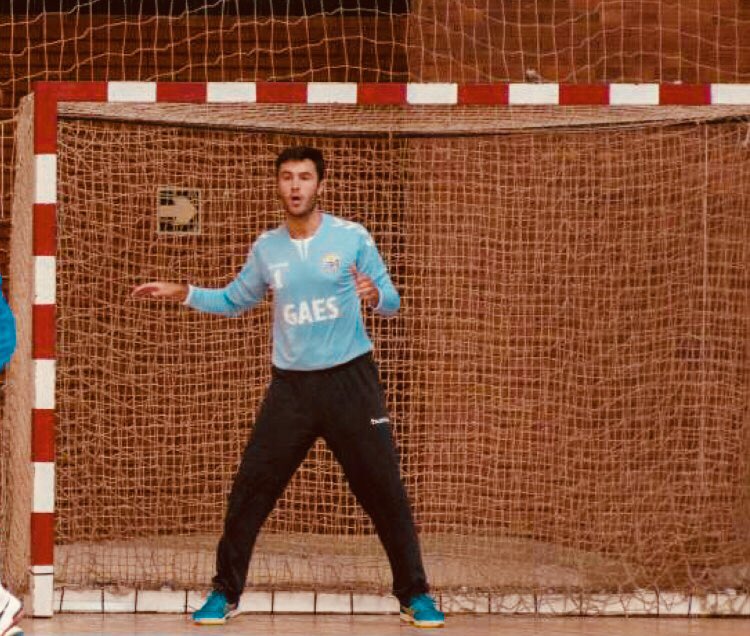 Hoy cumple años el portero del <a href="/Gaes/">GAES</a> Málaga, Fran Alarcón (<a href="/FranAlarcon_12/">Fran Alarcón</a>). Muchas felicidades, crack. Que pases un buen día y mañana, a pararlo todo 💪🏻💪🏻💪🏻