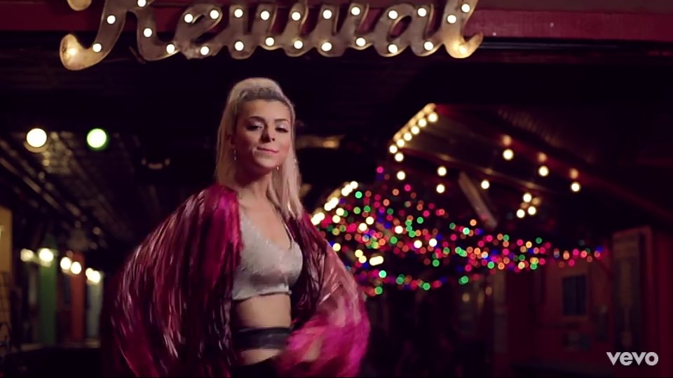 belifanvianey's tweet photo. RT #MAURIFANS #WildChildOnVevo @carla_mauri https://t.co/cpHAUjYsDi