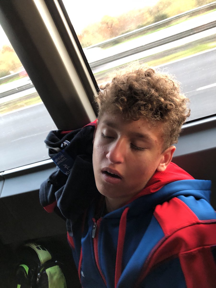 luke_tweed's tweet photo. May not have picked up the W against a strong BCS team, but at least we learnt that @KukriSports produce good pillows. @premierinn watch the space!  @millfieldtennis  #3rd https://t.co/82cN2djPWo
