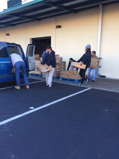 DAPoolsandSpas's tweet photo. We helped distribute 1,332 turkeys yesterday!  Thank you for the opportunity to #giveback to our #community for the sixth year! @hrfoodbank #HappyThanksgiving https://t.co/Sj4cByX7V4