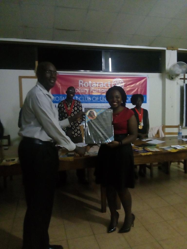 RotaractUnik's tweet photo. Rtn Apollo MGP RC Kajjansi presented the token of appreciation to DRR Amina on behalf our club.Thanks representing mother club thru ur visit https://t.co/WtQorBjFY3