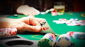 JohanAndresRo1's tweet photo. #ProtejaseDeLasAdicciones los casinos te pueden hacer perder hasta tu nombre https://t.co/0bIadLK4ST