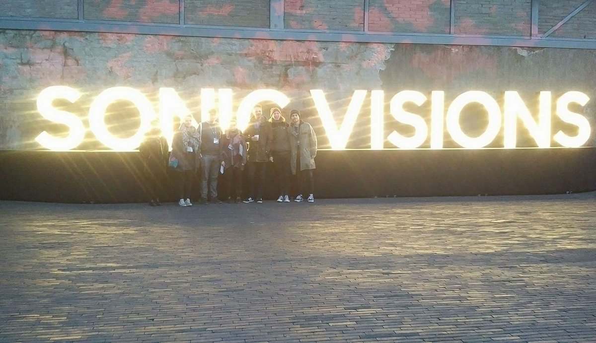 MuMaNetz's tweet photo. Auf der @SonicVisions 2017. Danke an @letool für die Einladung! #sv17 @Musikwolke @MariePetters https://t.co/dcL14TKmQm
