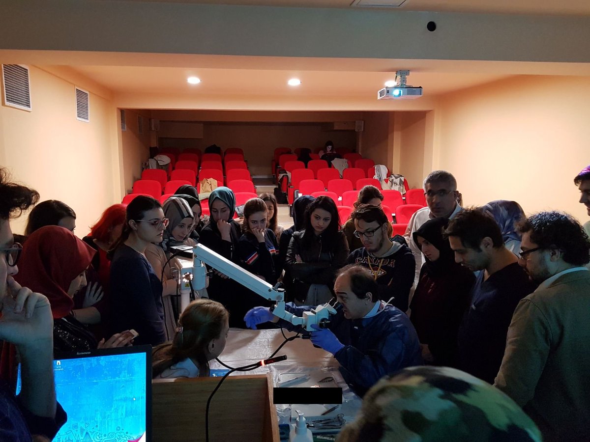Bezmialem Vakıf Ü. 15. Deney Hayvanları Kullanım Sertifikası Kursunda "Deneysel Mikrocerrahi" konferansımız ve gösterimsel rat femoral arter disseksiyonumuz tamamlandı, katılım ve ilgi derecesi görsellerdedir. Hanımefendi Rektörümüze de teşriflerinden ötürü teşekkür ederiz.