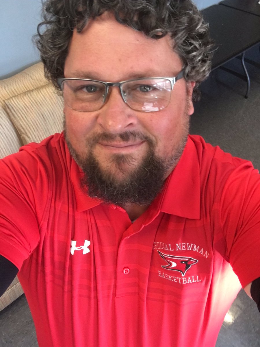 SOCCERHEAD77's tweet photo. Big thank you to @PhillyDetes for the new swag. #CNbasketball https://t.co/CWiWdFUxYC
