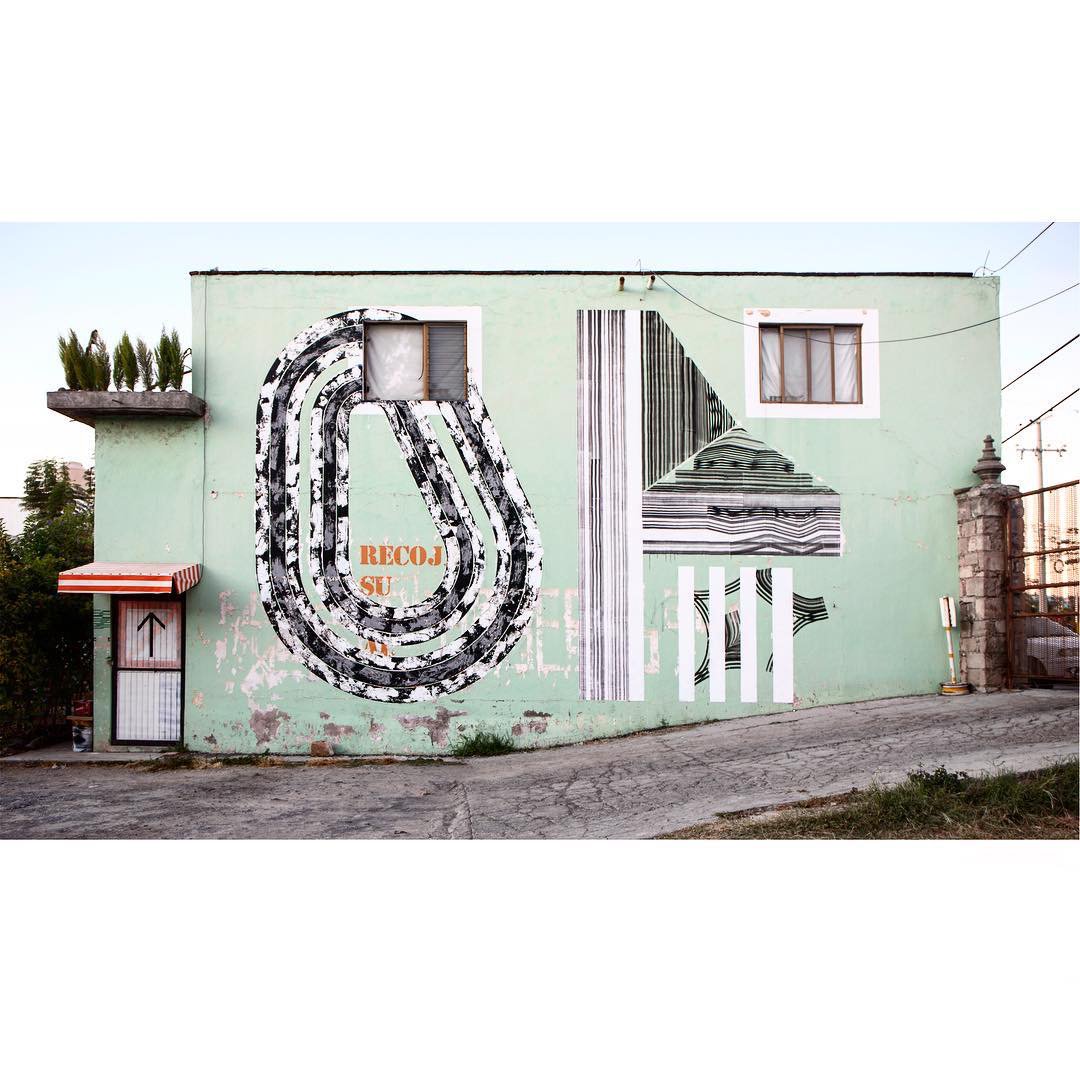 UrbaniteWebzine's tweet photo. Loving this collaboration between 2501 and @martina_merlini recently painted in #Mexico #streetart #never2501 #martinamerlini #mural #abstract https://t.co/iYfFTQwv41