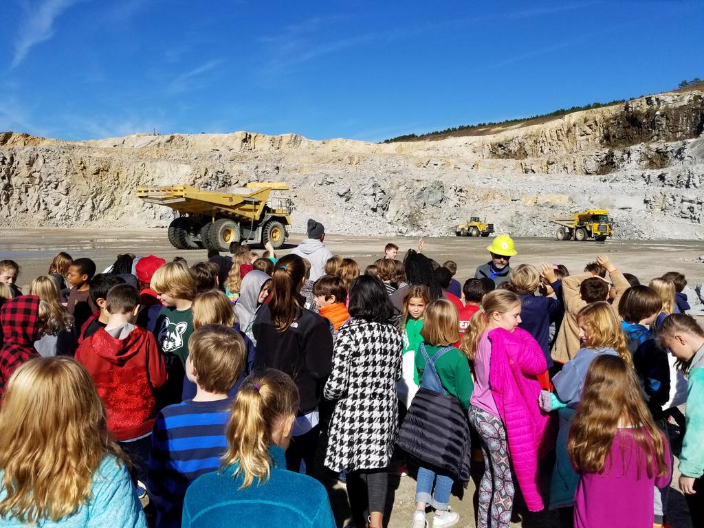 BigMarv55's tweet photo. Shout out 2 HOTWHEELS, TONKA and FISHER PRICE... nothing like having a dump truck, dirt, rocks and an imagination! @RootElemStaff @RootElem #Root4 #Root1718 https://t.co/frGeJT6S9Z