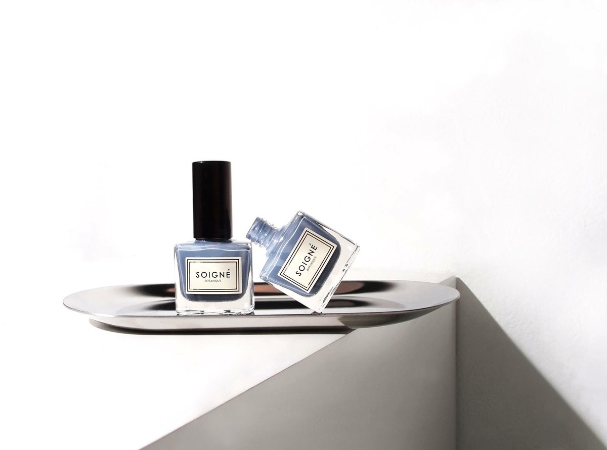 The BIG BLACK FRIDAY is almost here. Countdown to the REALEST Black Friday DISCOUNT SALES ever at Soigné! ⠀
⠀
#soigne #blackfriday #blackfridaydeals #botanical #nailpolish #5free #nails #nailstagram #nailswag #lemiroir #bblogger #notd #ootd #inspo #nailsalon #fblogger