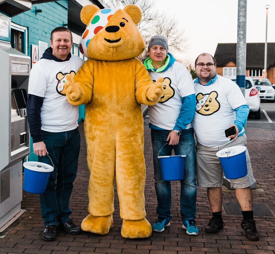 RoundTableBI's tweet photo. #RoundTable members had a brilliant time today collecting with #Pudsey for @BBCCiN today! Thank you to everyone who was so generous &amp; will help change so many lives for the better! #DoYouThing #DiscoverRoundTable #DoMore https://t.co/2ljpZhtu3p