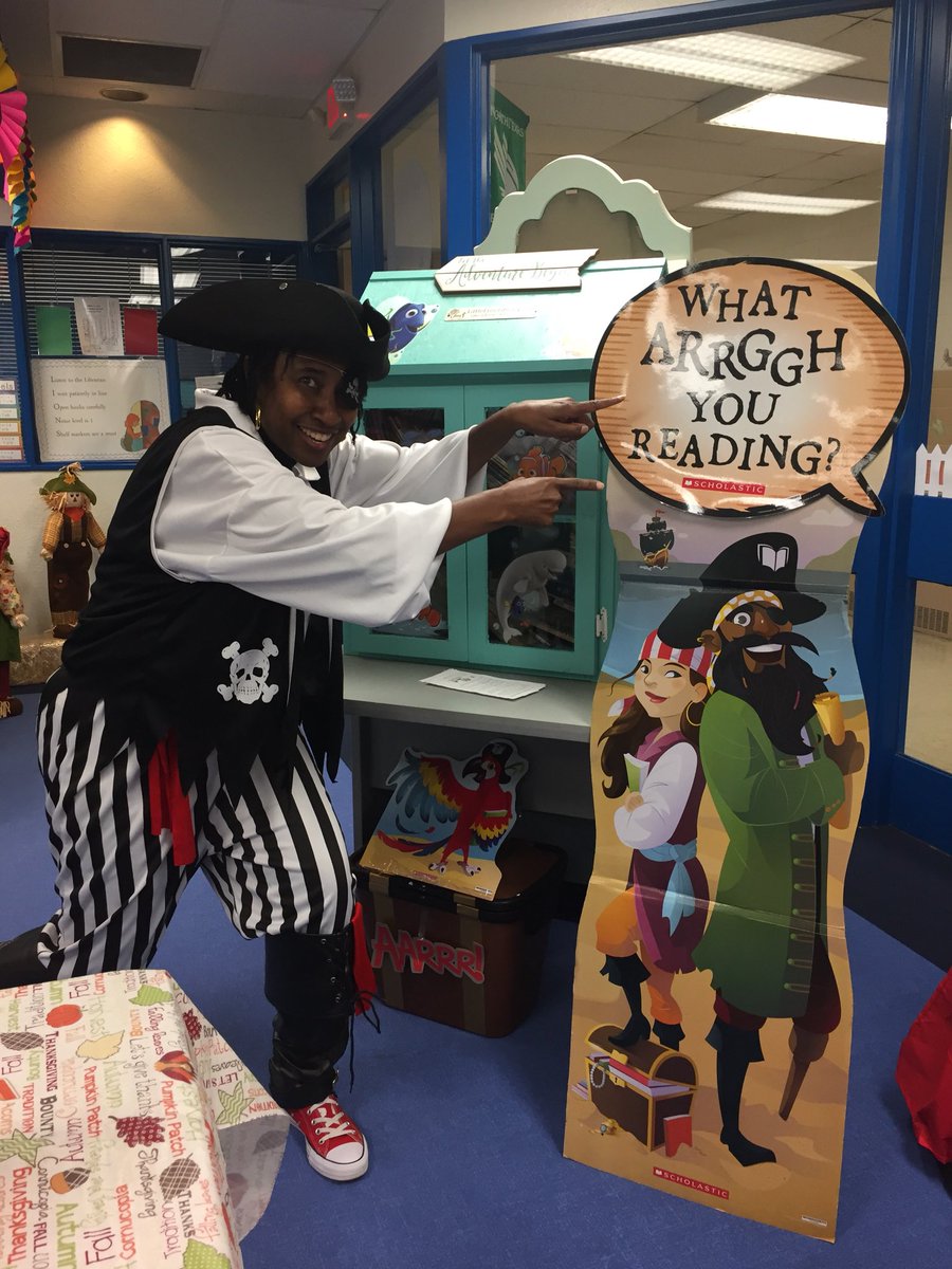 episdleelibrary's tweet photo. Kicking off RAD at Lee Elementary. Thank you readers! #iAmEPISD #episdlibaries #leelions https://t.co/9kFT8LU6Hm