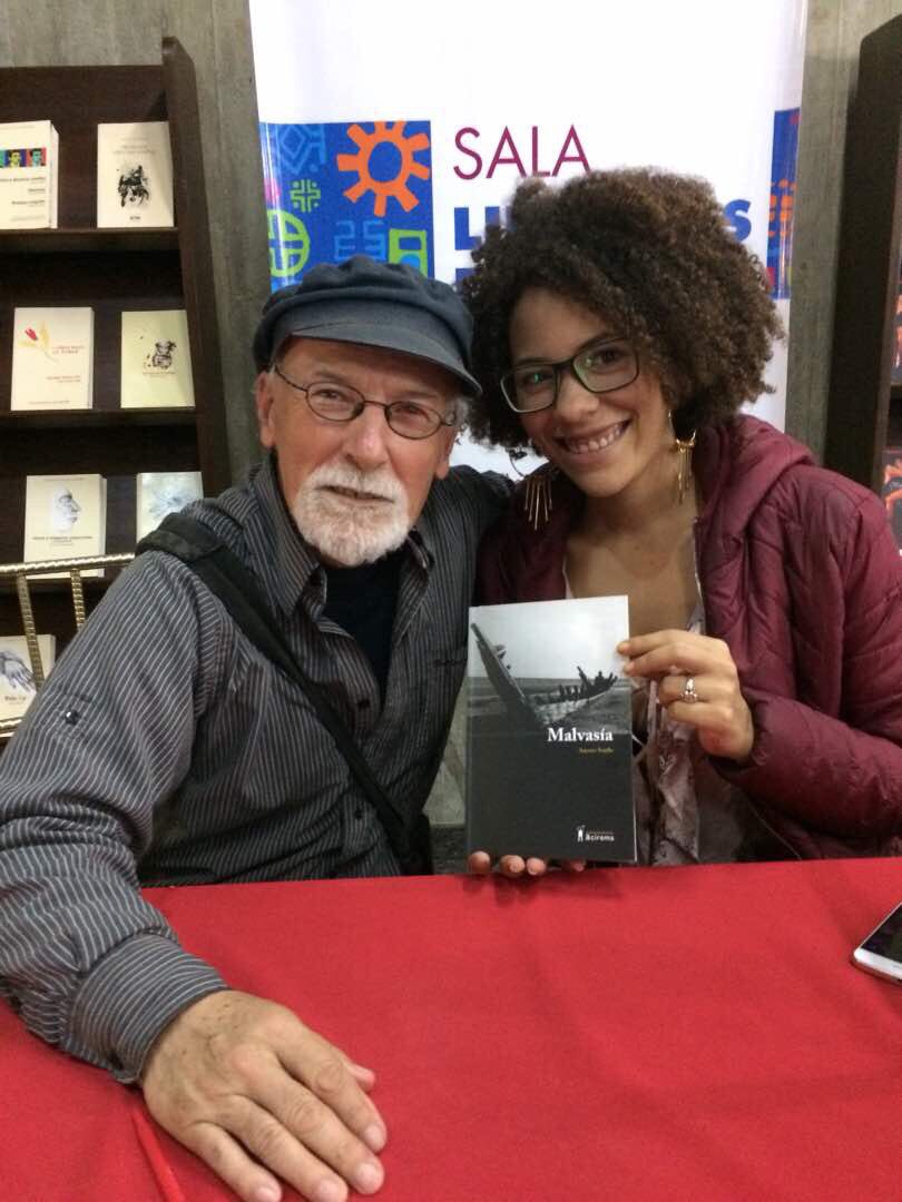 Hoy mi hermano Antonio Trujillo presentó su poemario Malvasía ¡enhorabuena! celebramos el nacimiento de la editorial Acirema #FILVEN2017
