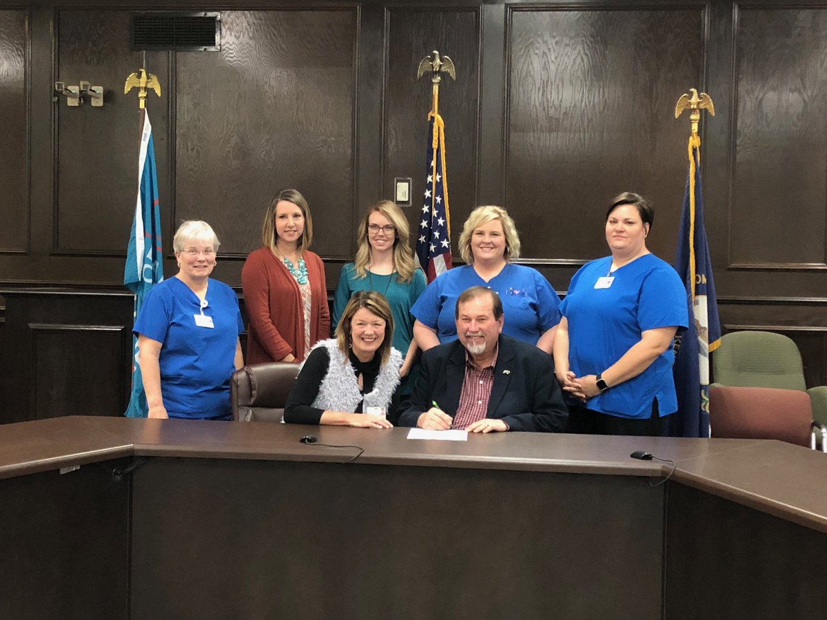 RCKYGOV's tweet photo. Yesterday, Judge Gary D. Robertson signed a proclamation declaring November 2017 National Home Care Month in Russell County. https://t.co/bpsYo2CgPK