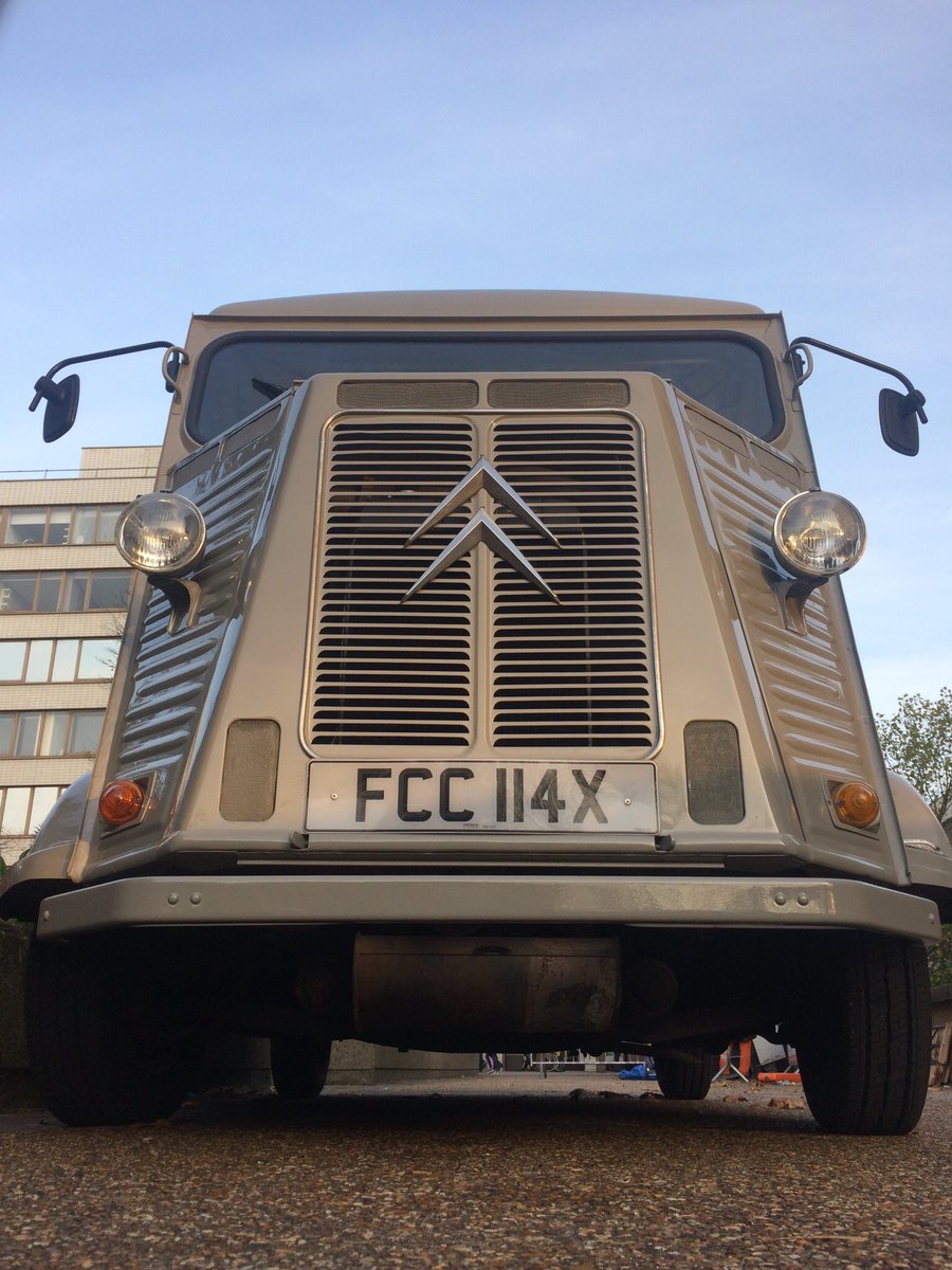 bigbroespresso's tweet photo. stop by @BrockleyMarket get a #caffine hit by the coffee van #bigbroespresso #coffeetogo #classicvanlife #brockley #filter from #kenya #mmmm https://t.co/DIHEeLeafn