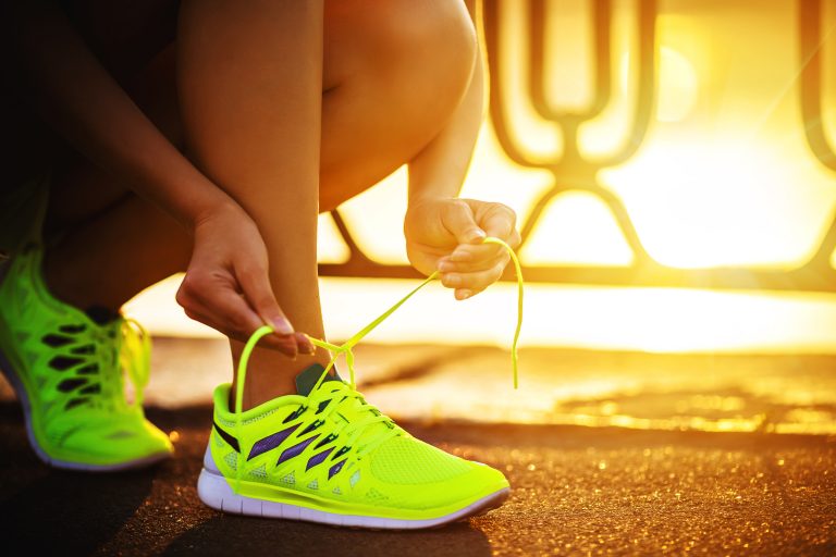 RunningUrban's tweet photo. El próximo domingo debutas en el @maratonvalencia y ya comienzan los nervios. Pero, ¿has entrenado correctamente? ¡A POR TODAS! →  https://t.co/5nmivF8NNJ #running https://t.co/MKR5FY5HKy