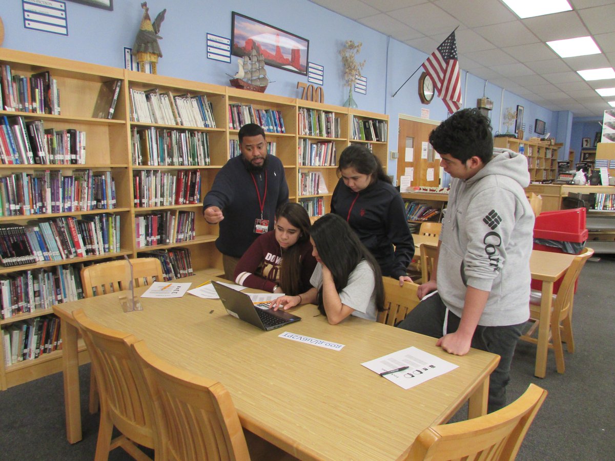 AMHS_Library tweet picture