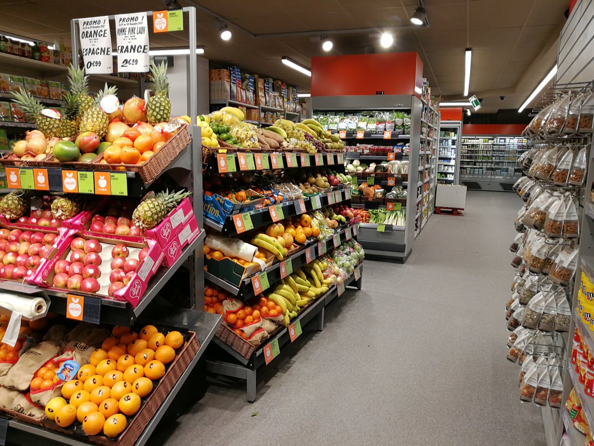 TamTamColonie's tweet photo. Et voilà votre tout nouveau magasin Franprix du marché de la Colonie ! Ouvert 7/7 de 8h à 21h. Avec un nouveau gérant. L'ancienne gérante vous accueille pendant encore quelques jours pour assurer la continuité. #argenteuil https://t.co/Cbk97MziHs