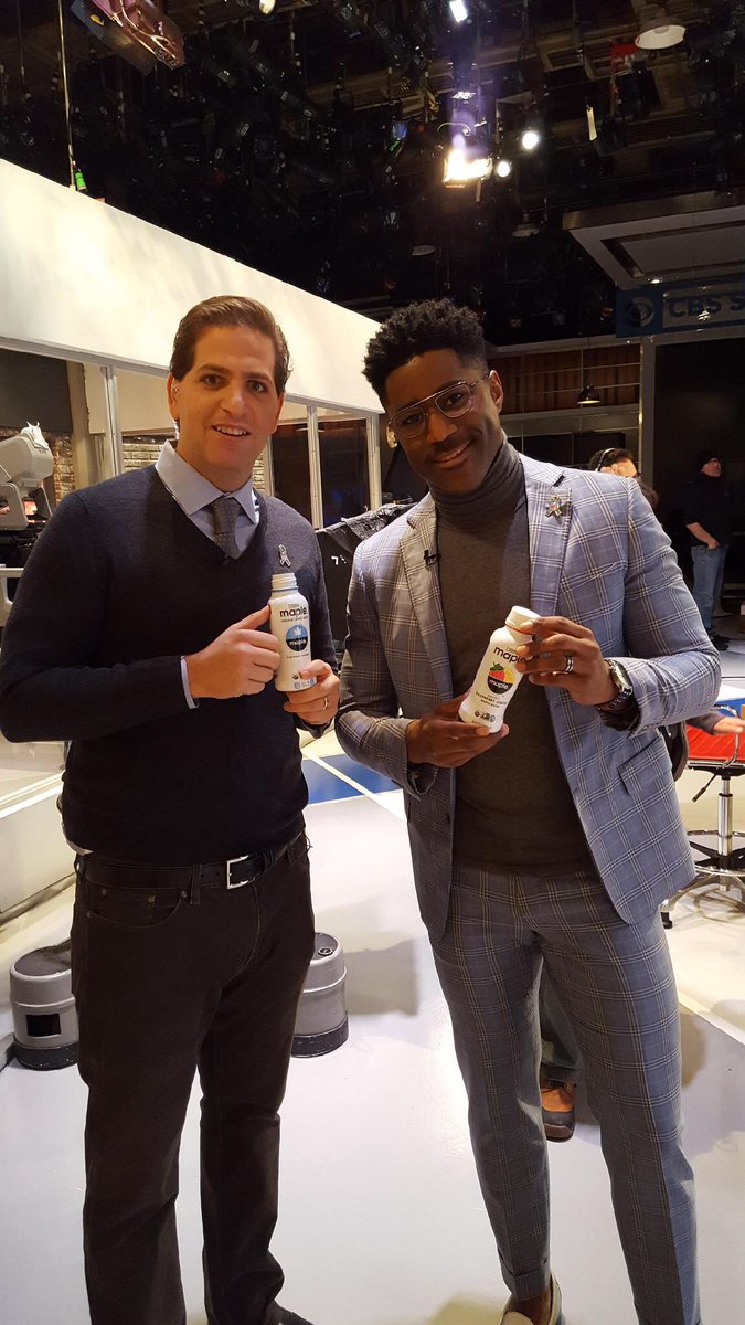 katiedol27's tweet photo. Great to meet these 2 sports talk studs @Nate13Burleson &amp; @PSchrags from @gmfb  happy I️ could help hydrate the team 🙌#thatsuittho 👌 https://t.co/h9QOiSoCK6