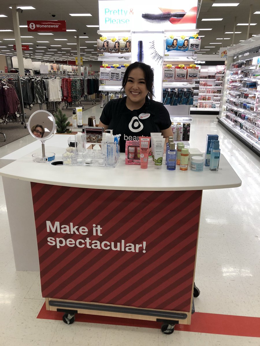 Our fab <a href="/PadeeTinaKong/">Padee Tina Kong</a> making all our guests feel beautiful today! Stop into the Champlin Target to learn more! <a href="/JansonKinsley/">Janson Kinsley</a> <a href="/Howard_JoshT/">Josh Howard</a>
