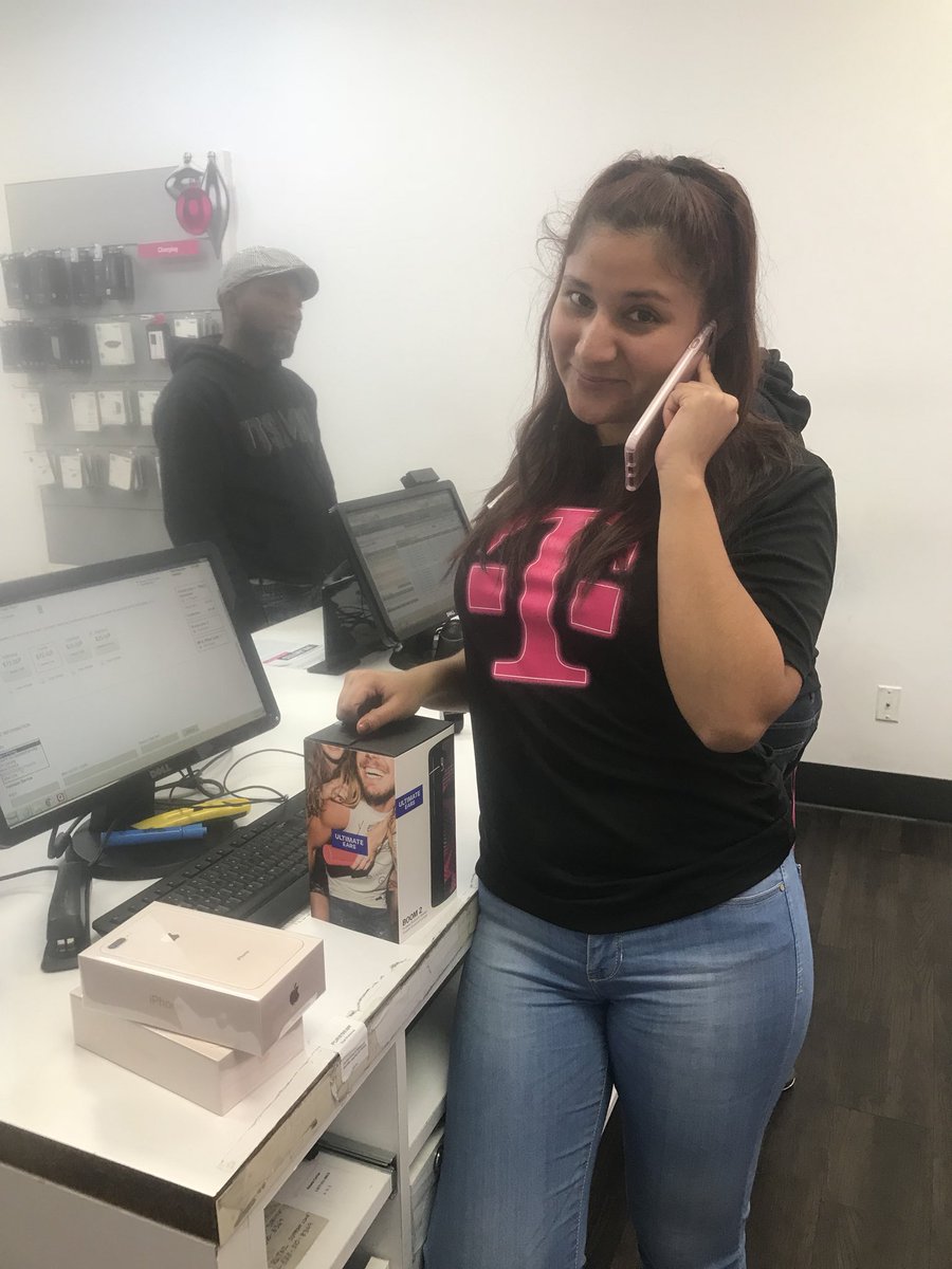 Josselyn is a hunter at TCC Brentwood!  Closing 2 lines from her first appointment (iPhone BOGO) and a speaker and on the phone confirming the next appointment!! <a href="/Cmorais80/">Carlos Morais</a> <a href="/lpetrone9/">Larry Petrone</a> <a href="/thayesnet/">Terry Hayes</a> <a href="/SaleemMdanat/">Saleem mdanat</a> <a href="/TMobile/">T-Mobile</a>