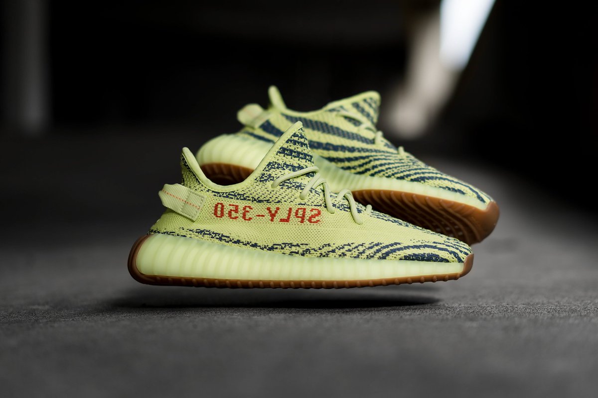 RETWEET if you want a pair