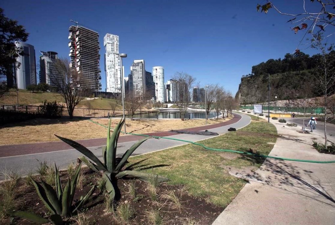 ¡El colmo! Concesionará @seduviCDMX el parque 'La Mexicana' en Cuajimalpa. excelsior.com.mx/comunidad/2017…