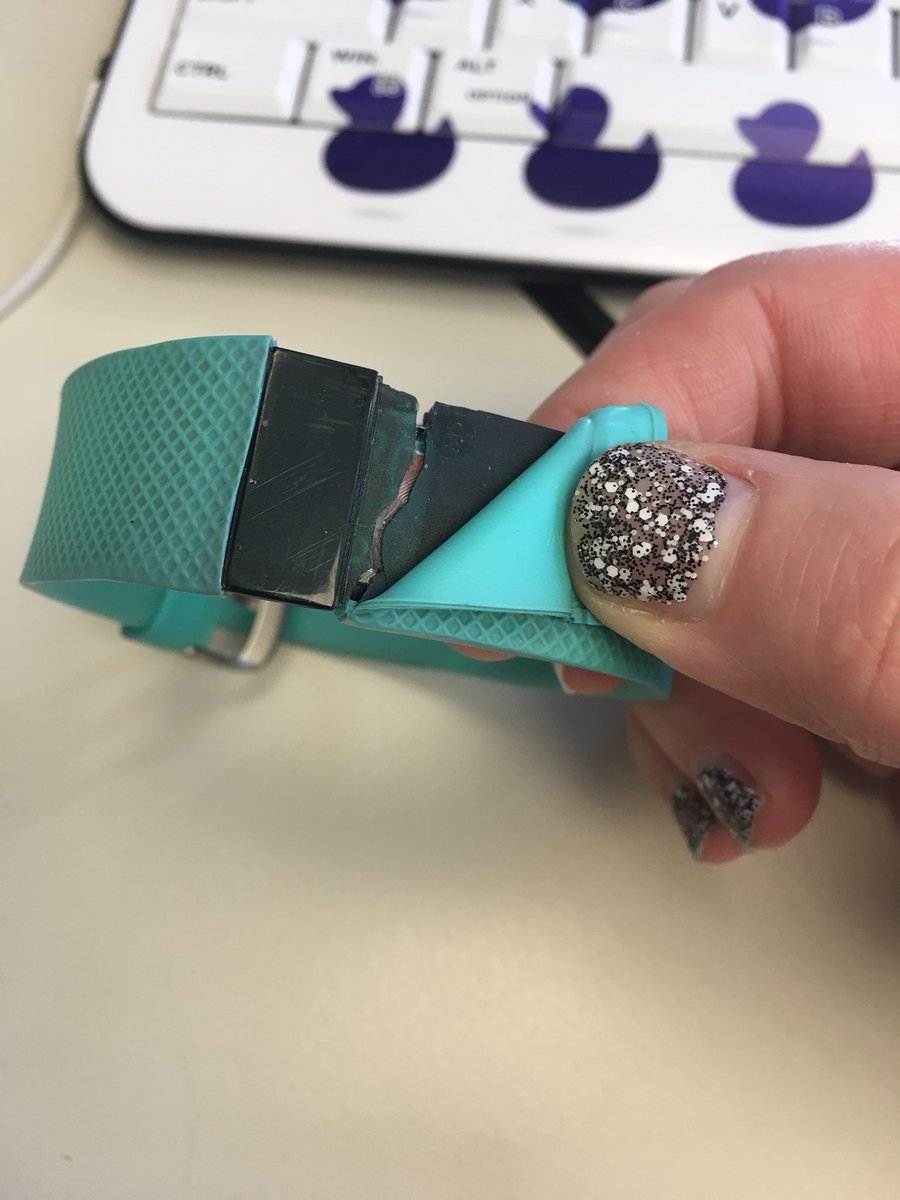 FakeMorganHope's tweet photo. I will NEVER buy another @fitbit. They are absolute trash. This tracker is 6 months old! And completely inoperable as of today. #garbage #garbageproduct #fitbit #fitbitsaretrash #ditchfitbit https://t.co/IH1k2ujLIN