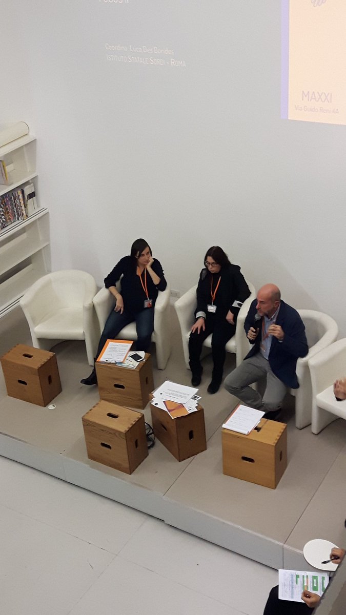 CINEDEAF's tweet photo. Susanna Ricci Bitti @susiehippo e #LucaDesDorides @mediavisuale #IstitutoStataleSordiaRoma coordinano #ScreeningSignLanguages
#Cinedeaf2017 ##Cdeaf17 @Museo_MAXXI https://t.co/XbUnlfGBJT