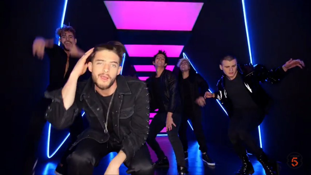 BomberKarla's tweet photo. https://t.co/tPkZNTTJA0
@urbandfive  me encantó el vídeo lo ame la rompieron 
@XtiianZech @carlosbolio_ @AndrewLarranaga @franscuen @DMunozcano https://t.co/s22GiYpK8J