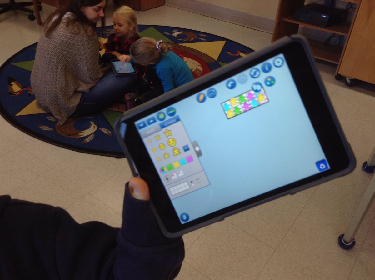 kinder_math's tweet photo. Today our little "Kinder-birdies" fly with the @ONmathies Set Tool: If gummies come in packs of 10 what combination of flavours would you want in yours? Show us what your pack would look like and share your thinking @alcdsb_omer @ALCDSB_Kinder https://t.co/gPIV3yrNlQ