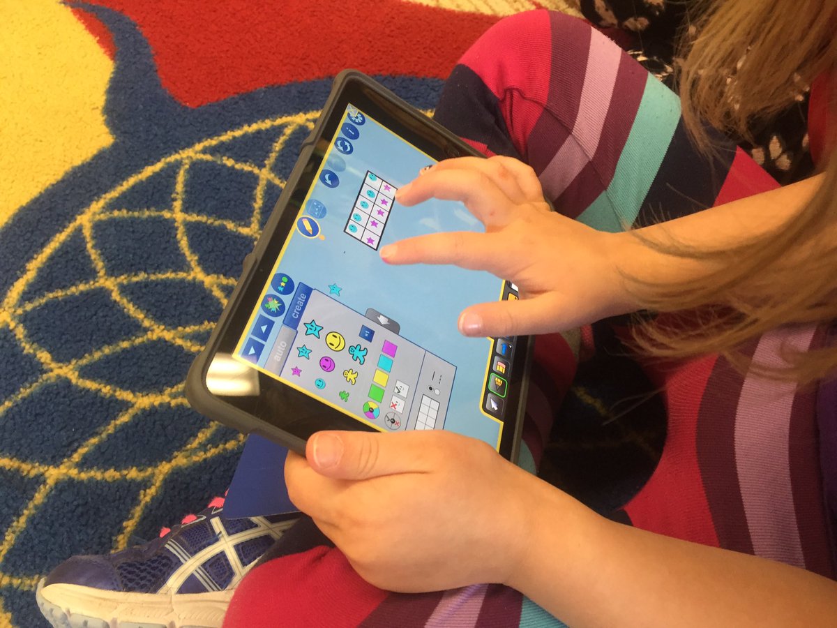kinder_math's tweet photo. Today our little "Kinder-birdies" fly with the @ONmathies Set Tool: If gummies come in packs of 10 what combination of flavours would you want in yours? Show us what your pack would look like and share your thinking @alcdsb_omer @ALCDSB_Kinder https://t.co/gPIV3yrNlQ
