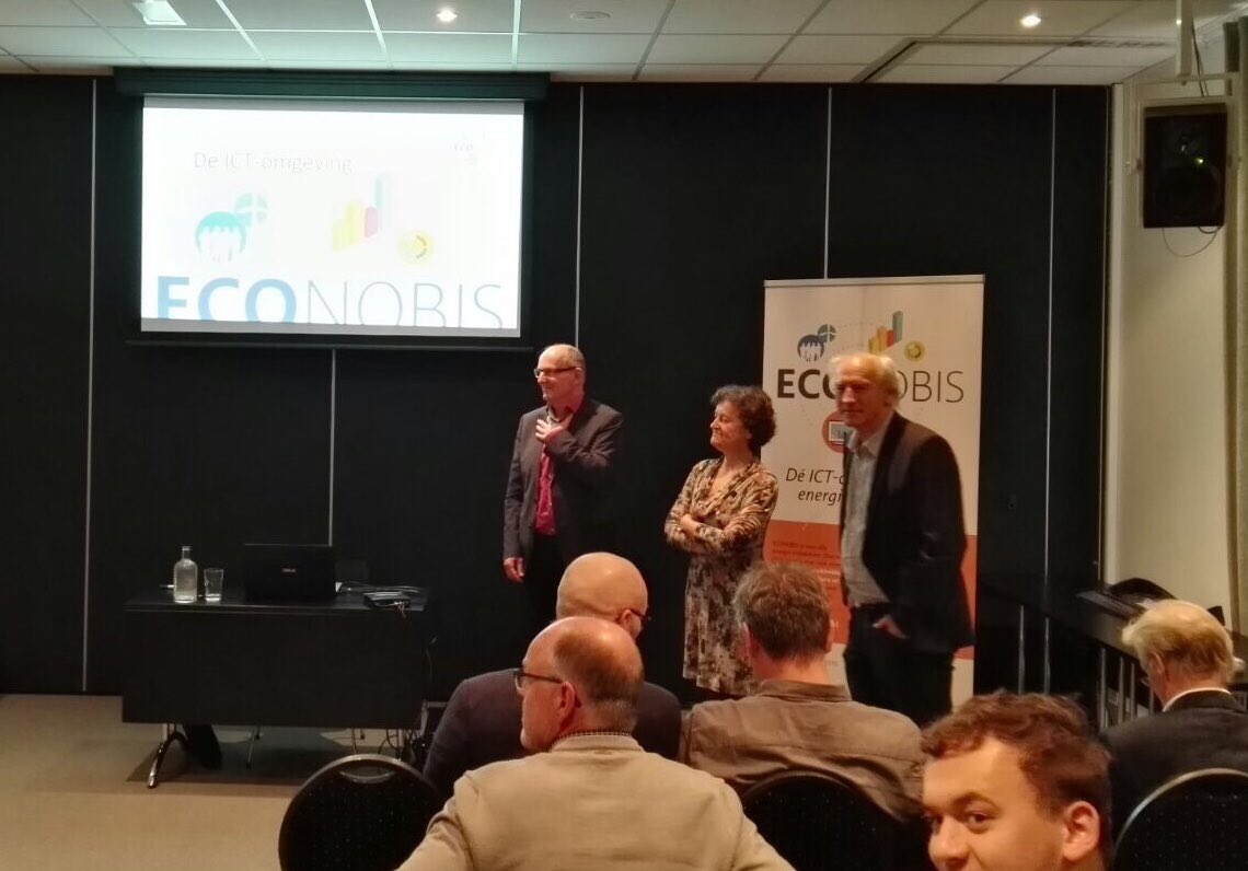 BergenEnergie's tweet photo. In presentatie van Econobis werd duidelijk dat de coöperatieve sector gebaat is bij een administratief platform waar de sector ook zelf eigenaar van is. #EHO2017 https://t.co/eBlAgOA3mX