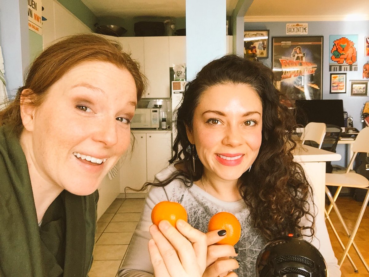 StoryLikeCrazy's tweet photo. Talking with @CareOvision about self care and panic attacks and yes, clementines are a kind of self-care ❤️ #mentalhealth https://t.co/6XhrZfkpu7