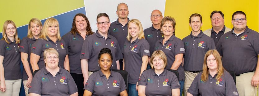USIOutreach's tweet photo. .@ConnectSI applications are due today! https://t.co/hd1kC7P2oW Submit your application and join us for this unique leadership program! https://t.co/Yt0iLQxZR9