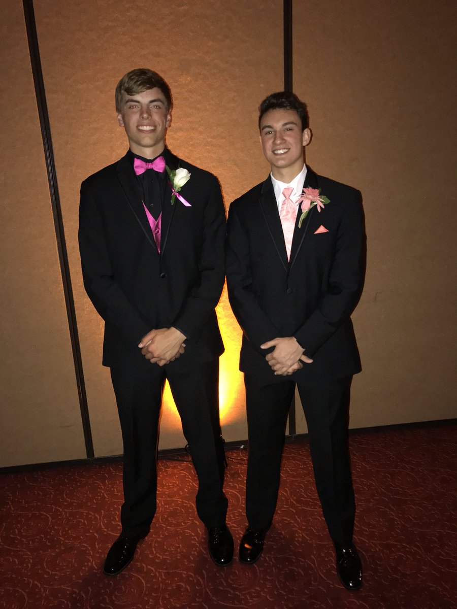 DarrowGriffin's tweet photo. Happy birthday to THE MAN🤙🏽 @ryanerickson499 https://t.co/2Qsjye1pDY