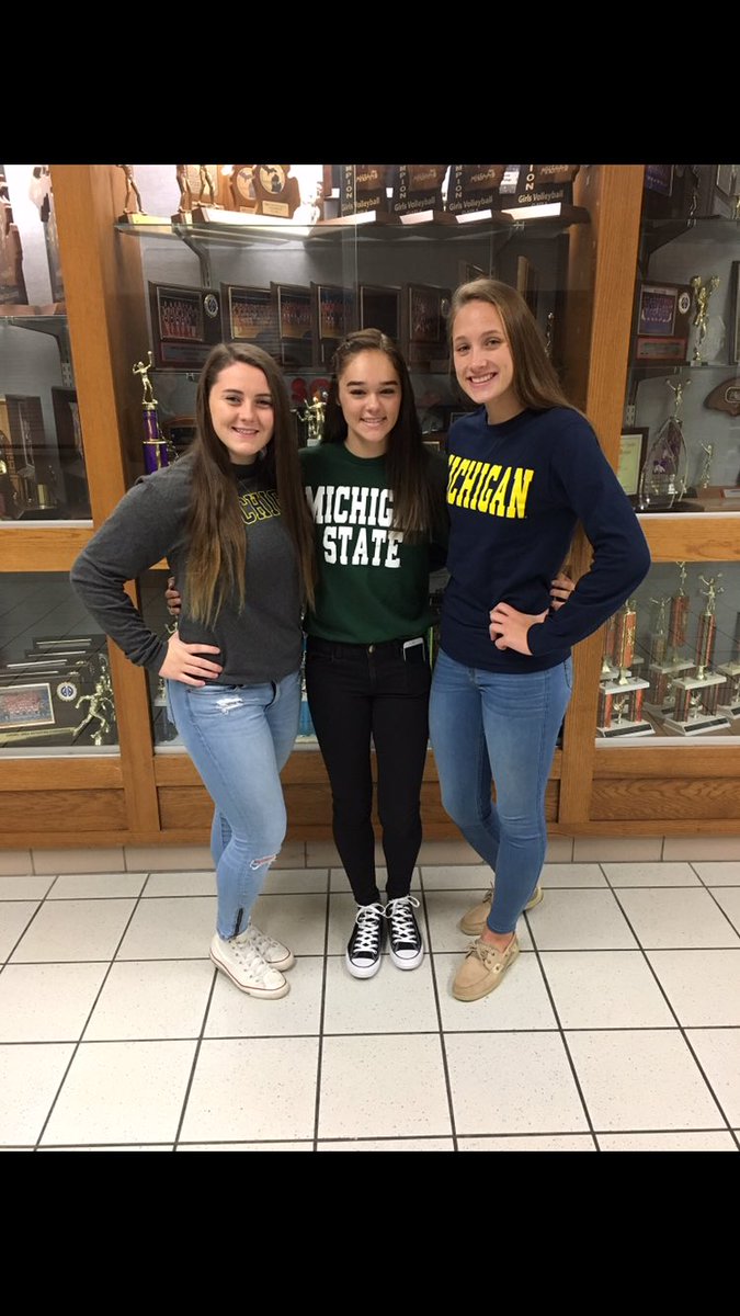 baileecrandall7's tweet photo. happy birthday bay thanks for all the laughs &amp; adventures i hope you have a great day ilysm @bailey_cantrel0 🎉🎈💓 https://t.co/AAqinEy0dX