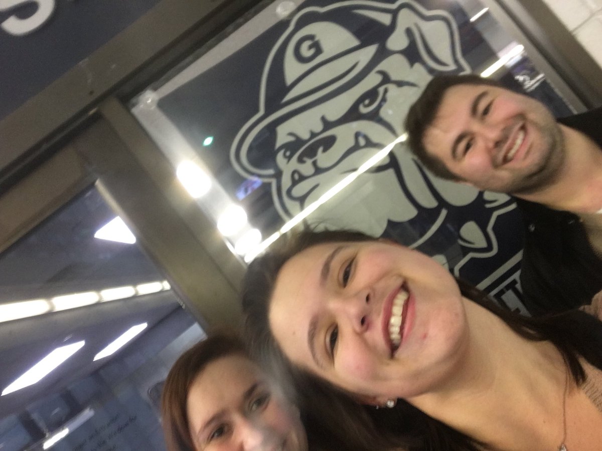MighhtE's tweet photo. #EABlessed #wedontevengohere #woof https://t.co/6pwO7LL0k3