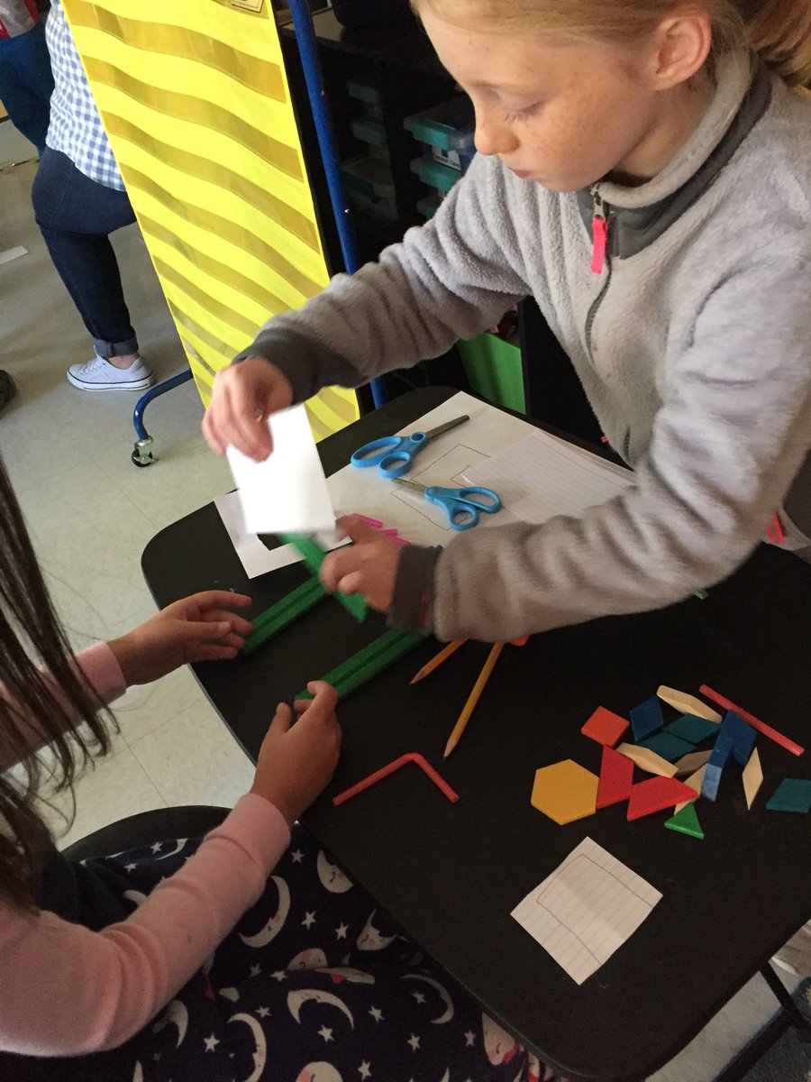 MissStasiak's tweet photo. Another fun #stembuddy Friday saving turkeys! π¦ https://t.co/qAn1WyB8ru