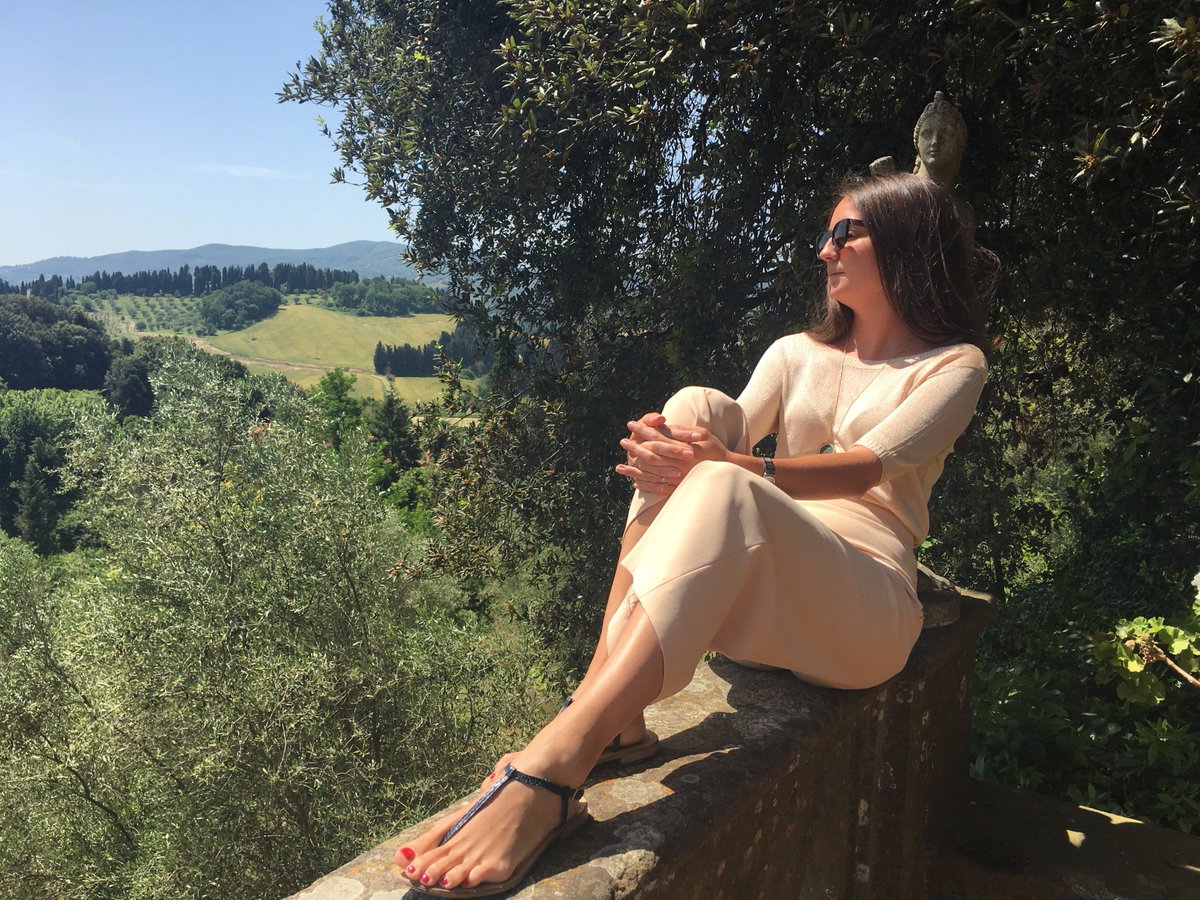 bdubini's tweet photo. "To me, empowered means having goals and finding something you love doing." Discover my path to becoming a fine jewellery designer. #ShowMeYourArmour https://t.co/KNZJGyXkle https://t.co/v3wgoAJ4UJ