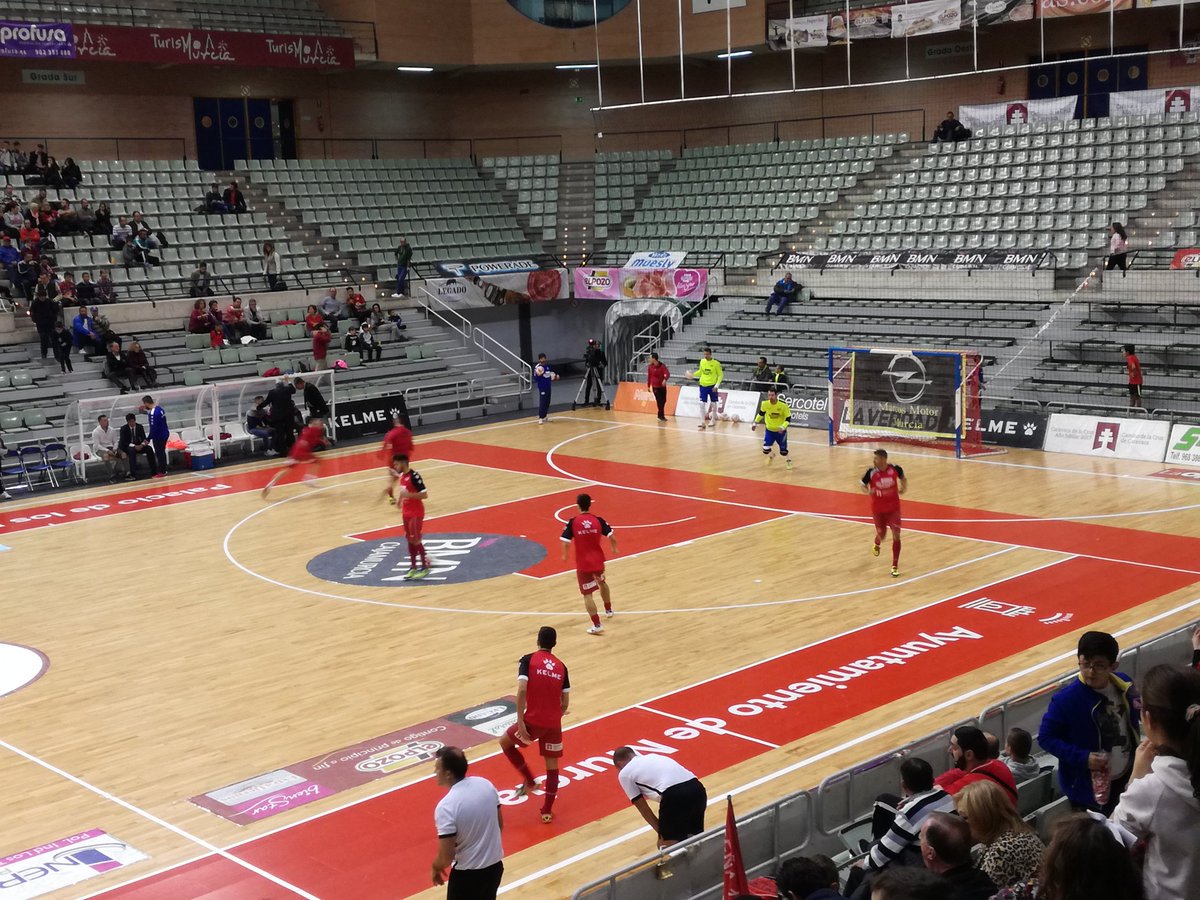 Franmr77's tweet photo. Ya estamos en el Palacio para animar a @ElPozoMurcia_FS en su partido 1000, efemérides histórica y muy importante #YosoydeElPpzo #GoElPozo de generación en generación ELPOZO!!!!! https://t.co/CLwgZtZWJm