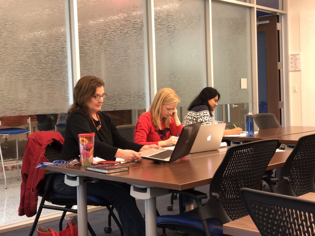 HarveySMU's tweet photo. Dr. Jill Allor, @smusimmons professor, sharing grant writing lessons and insights learned the hard way.

#SimmonsResearch @SMU_CORE https://t.co/u7zzROtGYj