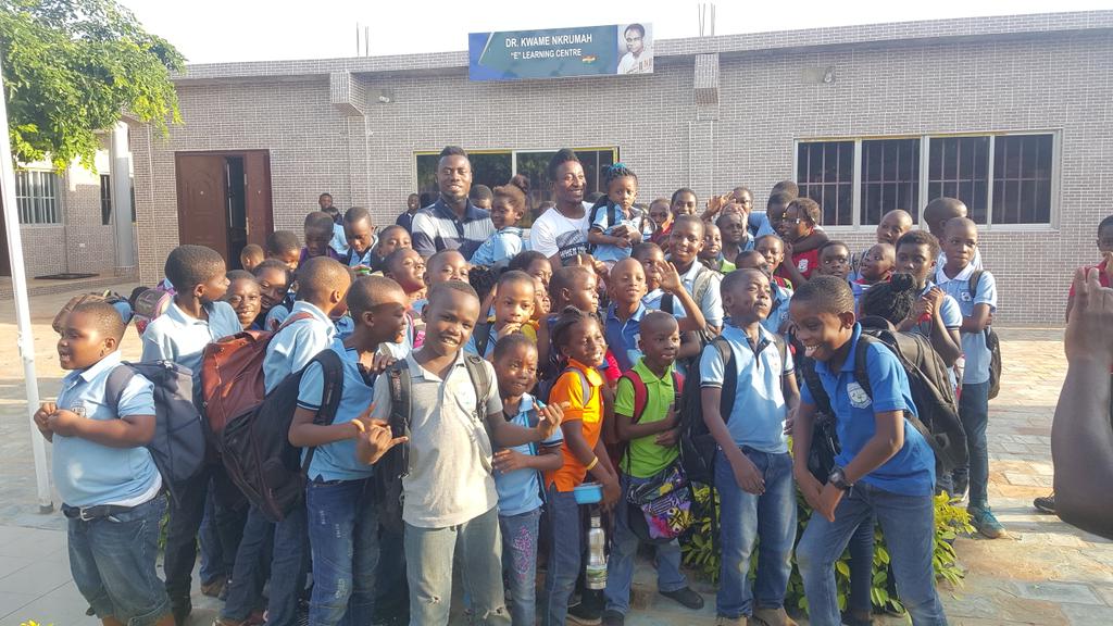 Eric Donkor On Twitter Holidaylikethis Picture Session With