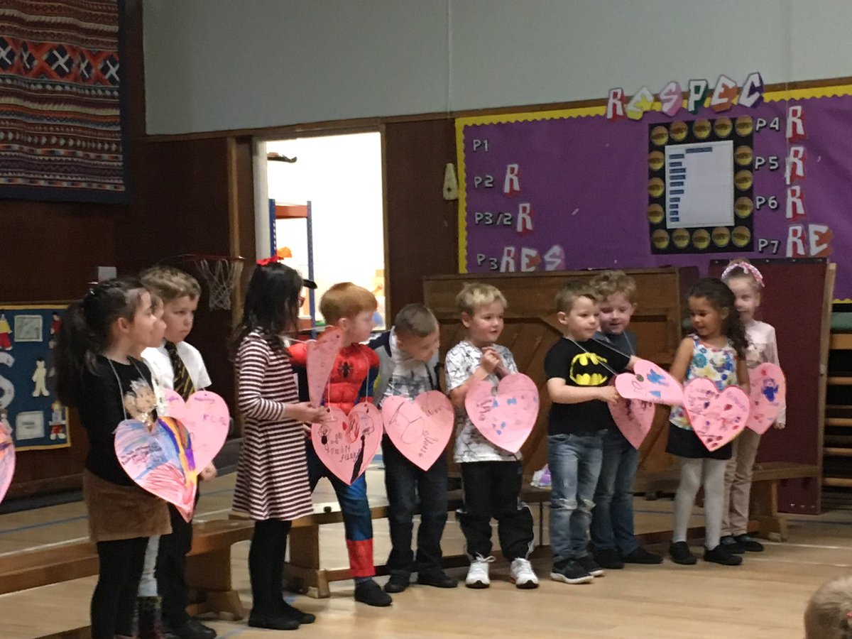 MrsJForsytheTPS's tweet photo. Well done P1 for sharing your compliment hearts and why you are unique @ThornliePrimary https://t.co/axjMtjVqYD