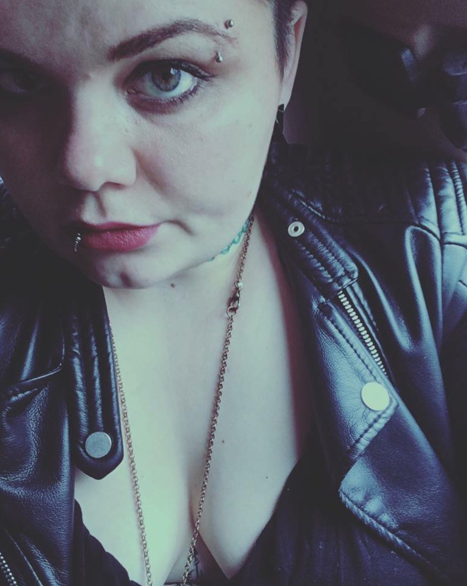 MPNburlesque's tweet photo. 💋 PERFORMER SPOTLIGHT: Sylvia Trash!

Sylvia is your average, everyday pop punk princess-poet &amp; she can typically be found smashing the patriarchy in steel toed combat boots, queering heteronormative stories or playing mediocre ukulele. Tickets: https://t.co/NQuJbvWedO https://t.co/86VOnXttxw