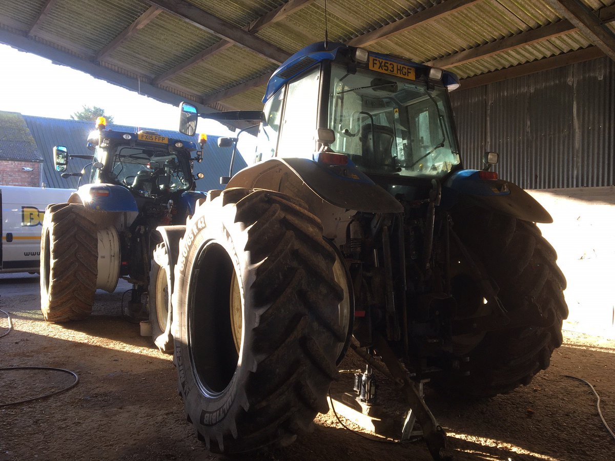 BushTyres's tweet photo. 8x @MichelinAgriUK Tyre swap done on these two #Newholland T7 and Tm Series Tractors #Excelagri #BushMobile https://t.co/McNRu890XV