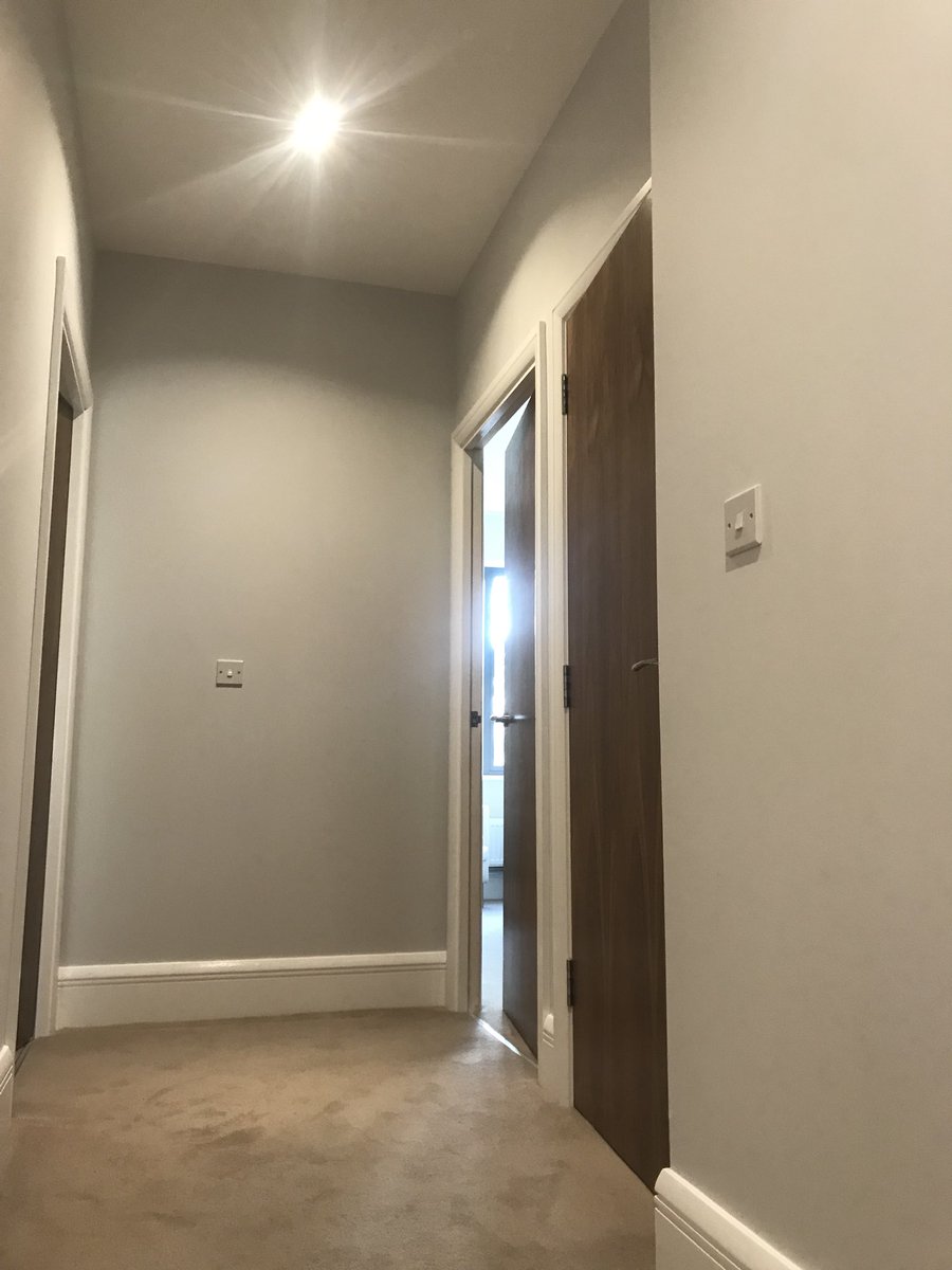 property_ready's tweet photo. Before and after , warm as hell in this apartment, shorts on today and minus 1 this morning outside ,28 degrees inside π
. All done and itβs Friday . #transfer #sanmiguel #haveagoodweekendfolks #dulux #polishedpebble #satinwood #pbwhite #tikkarula #nextweek https://t.co/U2Da8hKkvJ