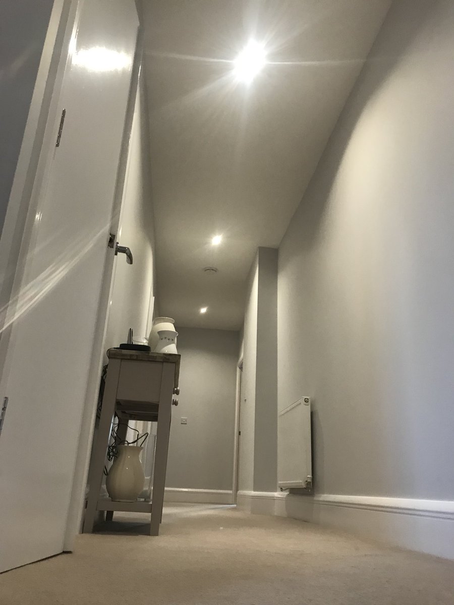 property_ready's tweet photo. Before and after , warm as hell in this apartment, shorts on today and minus 1 this morning outside ,28 degrees inside π
. All done and itβs Friday . #transfer #sanmiguel #haveagoodweekendfolks #dulux #polishedpebble #satinwood #pbwhite #tikkarula #nextweek https://t.co/U2Da8hKkvJ