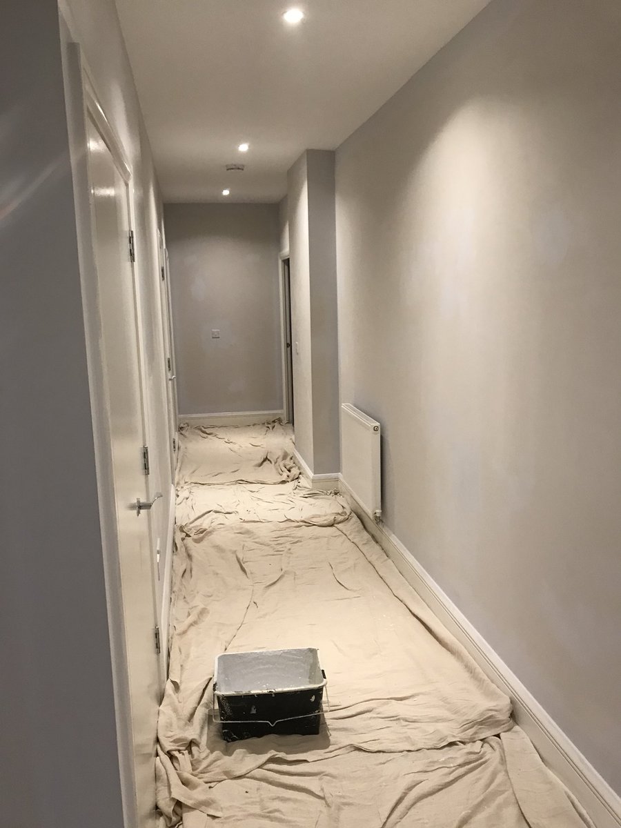 property_ready's tweet photo. Before and after , warm as hell in this apartment, shorts on today and minus 1 this morning outside ,28 degrees inside π
. All done and itβs Friday . #transfer #sanmiguel #haveagoodweekendfolks #dulux #polishedpebble #satinwood #pbwhite #tikkarula #nextweek https://t.co/U2Da8hKkvJ