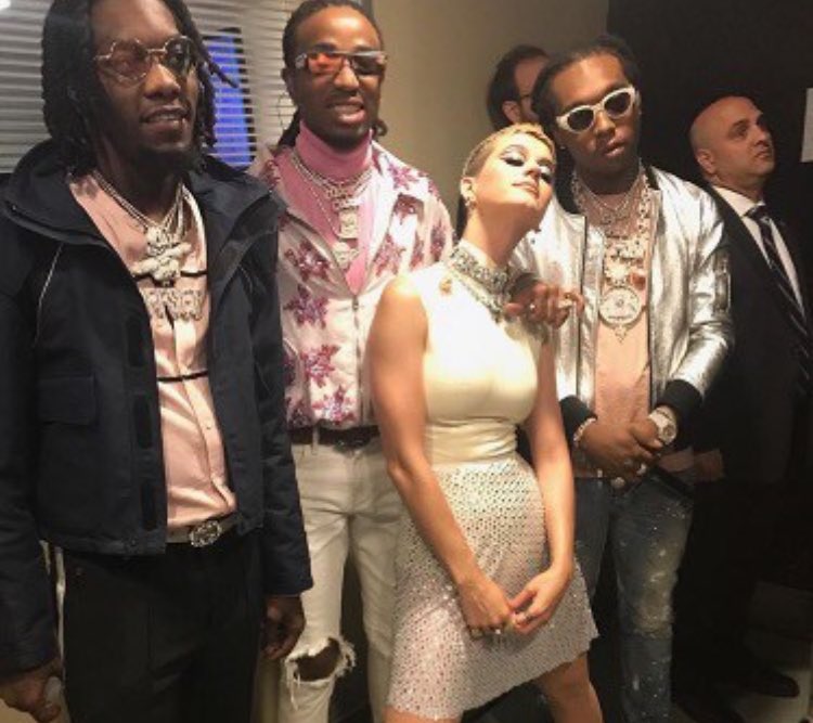 _javcor's tweet photo. I just wanna know why some white people feel the need to do the absolute most in photos when they're around black people. We just be wanting to take normal pictures and y'all are out here looking dumb as hell😂😭😂😭 https://t.co/mgVDcfe8HE