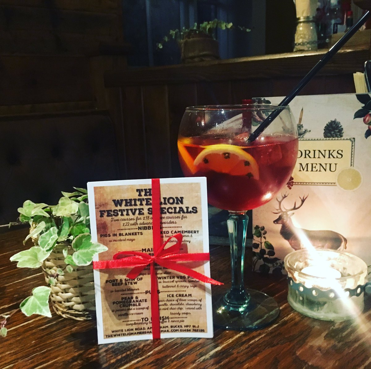 WhiteLionRoad's tweet photo. Stop in and see us for some awesome Winter drinks and pick up a festive menu for all your Christmas Party needs!! 🥂🍻 https://t.co/elOJRn0b2A